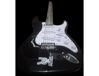 METALLICA SIGNED ELECTRIC GUITAR

A Full-Size Elec...
