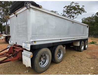 Plant, Transport & Machinery - Lot 1940