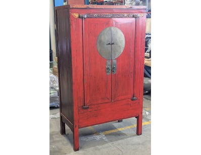 Antique Wedding cabinet. Elm wood. Zhejiang provin...