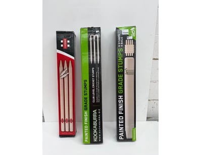 BRAND NEW

Lot comprising cricket stumps and bai...