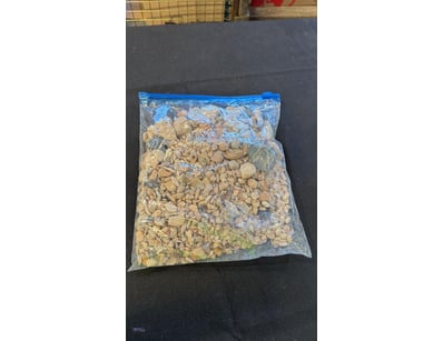 0.9KG OF ROUGH OPAL

Dimensions: Height: 20.00mm, ...