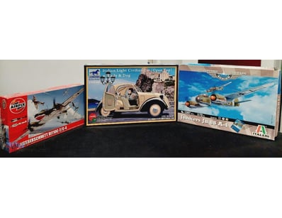 VINTAGE SCALE MODEL AIRCRAFT AND VEHICLE COLLECTIO...