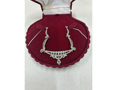 Antiques, Vintage & Interior Treasures  (A1005) - Lot 800