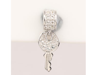 The Sterling Collection - Pendants, Rings, Brac... - Lot 252