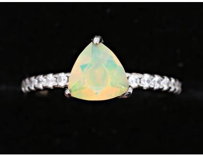 Thrift Shop (A980) - Lot 1066