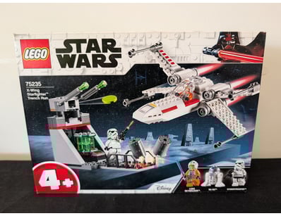 **UNRESERVED** LIFETIME COLLECTION OF LEGO PART... - Lot 712