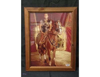 AUTOGRAPHED PHOTOGRAPH OF KIRK DOUGLAS.

Item Size...