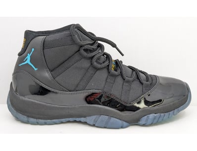 Premium Sneaker Collection (A983) - Lot 102