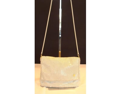 Designer Vault (A985) - Lot 4545