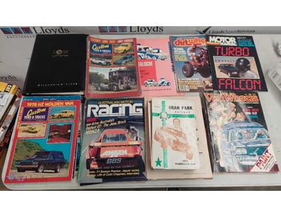 VINTAGE AUSTRALIAN AUTOMOTIVE MAGAZINES AND MEMORA...