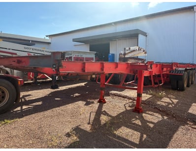 1995 Unknown Tri-Axle Skelton Trailer 

Manufactur...