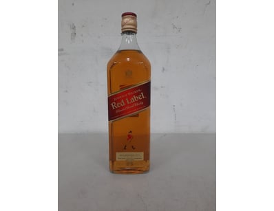 Johnnie walker, red label blended scotch whisky, 4...