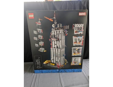 **UNRESERVED** LIFETIME COLLECTION OF LEGO PART... - Lot 107