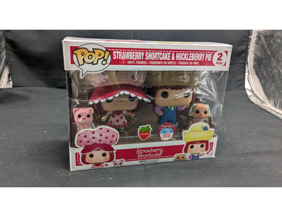 FUNKO POP! STRAWBERRY SHORTCAKE & HUCKLEBERRY PIE ...