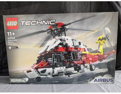 **UNRESERVED** LIFETIME COLLECTION OF LEGO PART... - Lot 116