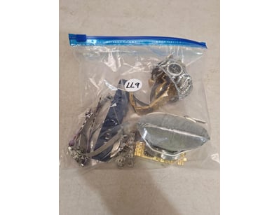 The Curio Collection (A985) - Lot 1028