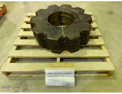 Unused Industrial sprocket assembly comprising fou...