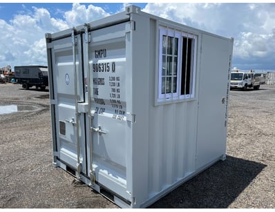 MACKAY UNUSED Machinery, Containers & Generators - Lot 9