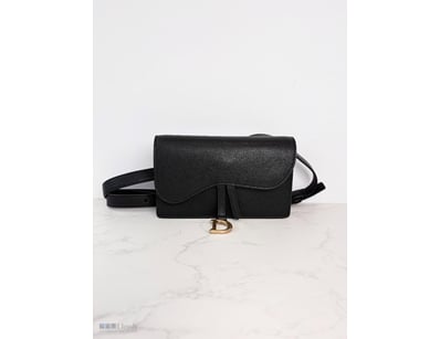 DIOR SADDLE POUCH BAG BLACK

Material: Calfskin
Co...