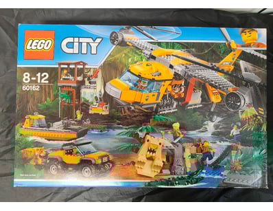 **UNRESERVED** COOKIE'S LIFETIME COLLECTION OF ... - Lot 514