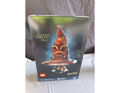 **UNRESERVED** LIFETIME COLLECTION OF LEGO PART... - Lot 137