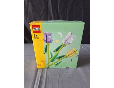 **UNRESERVED** LIFETIME COLLECTION OF LEGO PART... - Lot 315