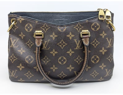 Luxury Designer (A995) - Lot 1079