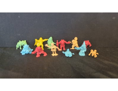 Antiques, Vintage & Interior Treasures  (A1005) - Lot 726