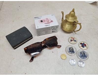 Antiques, Vintage & Interior Treasures (A1005) - Lot 830