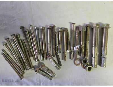 Mix Of Anchor Bolts And Expansion Fasteners Differ...