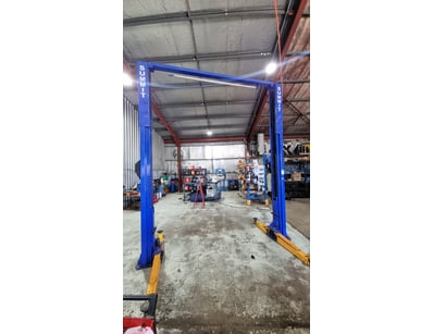 MOSTLY UNRESERVED 4x4 WORKSHOP BUSINESS CLOSURE L... - Lot 3