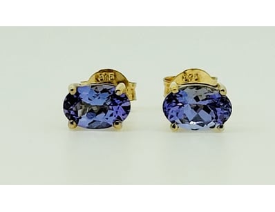 Affordable Jewellery Market (A986) - Lot 2403