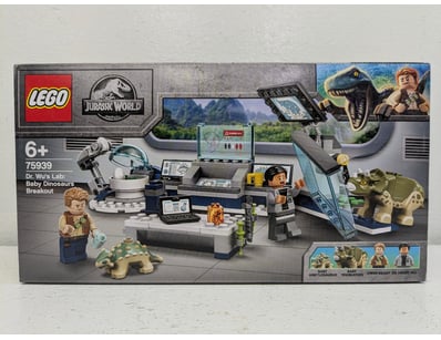 LEGO Jurassic World set 75939 "Dr. Wu's

