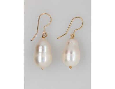 9CT YELLOW GOLD FRESHWATER PEARL EARRINGS


583...