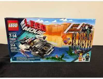 **UNRESERVED** LIFETIME COLLECTION OF LEGO PART... - Lot 592