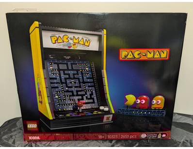 **UNRESERVED** LIFETIME COLLECTION OF LEGO PART... - Lot 359