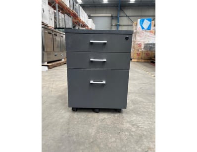 Commercial Furnishings & Kitchen Gear (VICA987) - Lot 1008