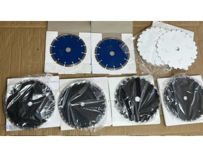 Assorted saw blades. 8 x blades. Most are 184mm. C...