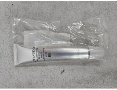 Shiseido, Perfect Hydration BB Cream
Model: SH072...