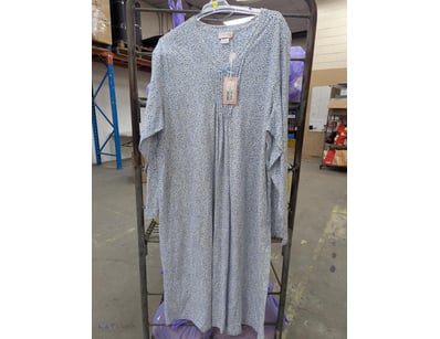 RRP:$79.95, Schrank Confetti Nightgown, size 20
...