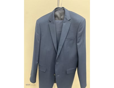 MILANO 2 PIECE POLYESTER MEN SUIT SIZE 96

Materia...