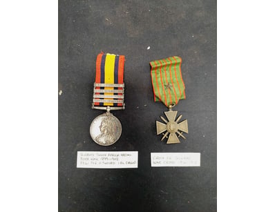 QUEENS SOUTH AFRICA MEDAL AND CROIX DE GUERRE WAR ...