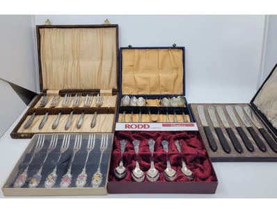 Antiques, Vintage & Interior Treasures (A1006) - Lot 100391