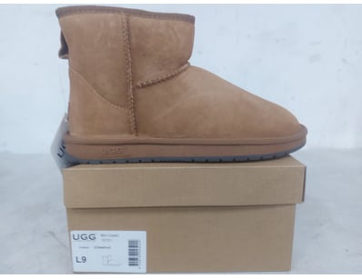 Unclaimed Freight (GCA989) - Lot 855