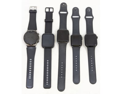 UNRESERVED Airport - Lost Property (A980) - Lot 690