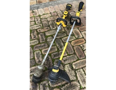 Cordless Dewalt 18V Line Trimmers. 1 X Dcm561Pbs X...