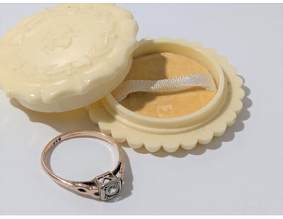 UNRESERVED Affordable Jewellery Valentines Spec... - Lot 609