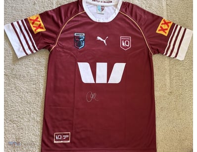 COOPER CRONK SIGNED QLD STATE OF ORIGIN JERSEY 

A...