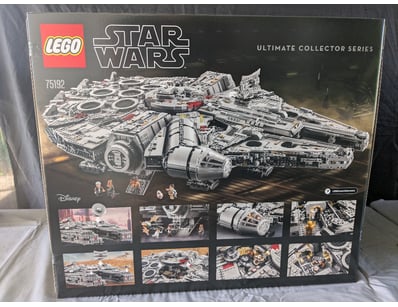 **UNRESERVED** LIFETIME COLLECTION OF LEGO PART... - Lot 104