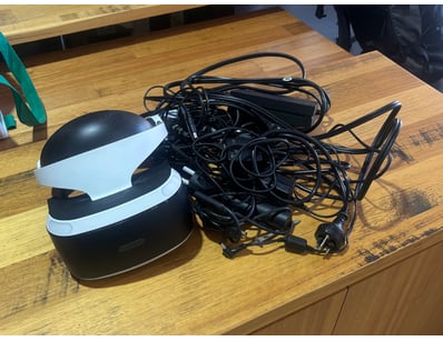 Home Entertainment, Audio & Computers (A995) - Lot 1012